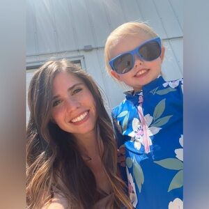 Meet your Posher, Monica